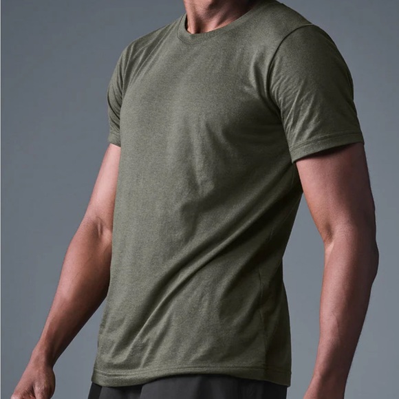 Alo Men crewneck triumph tee NWT 2XL - Picture 1 of 5